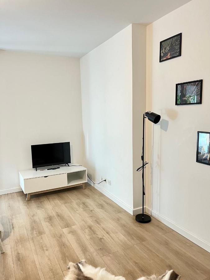 LE 4BIS C - Grand jardin et parking Lägenhet Reims Exteriör bild