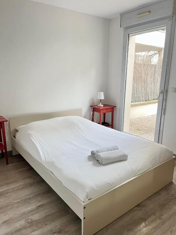 LE 4BIS C - Grand jardin et parking Lägenhet Reims Exteriör bild