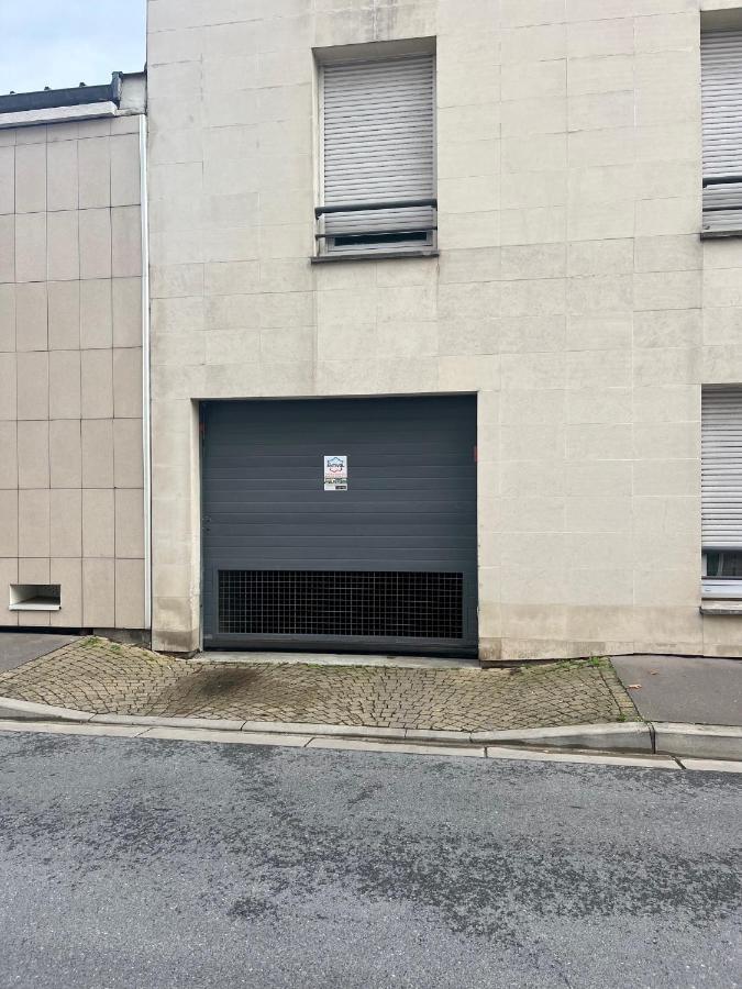 LE 4BIS C - Grand jardin et parking Lägenhet Reims Exteriör bild